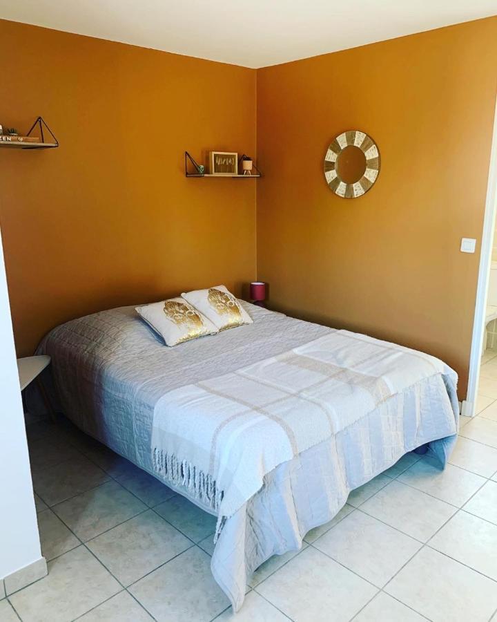 Hotel Les Palmiers Le Muy Zewnętrze zdjęcie